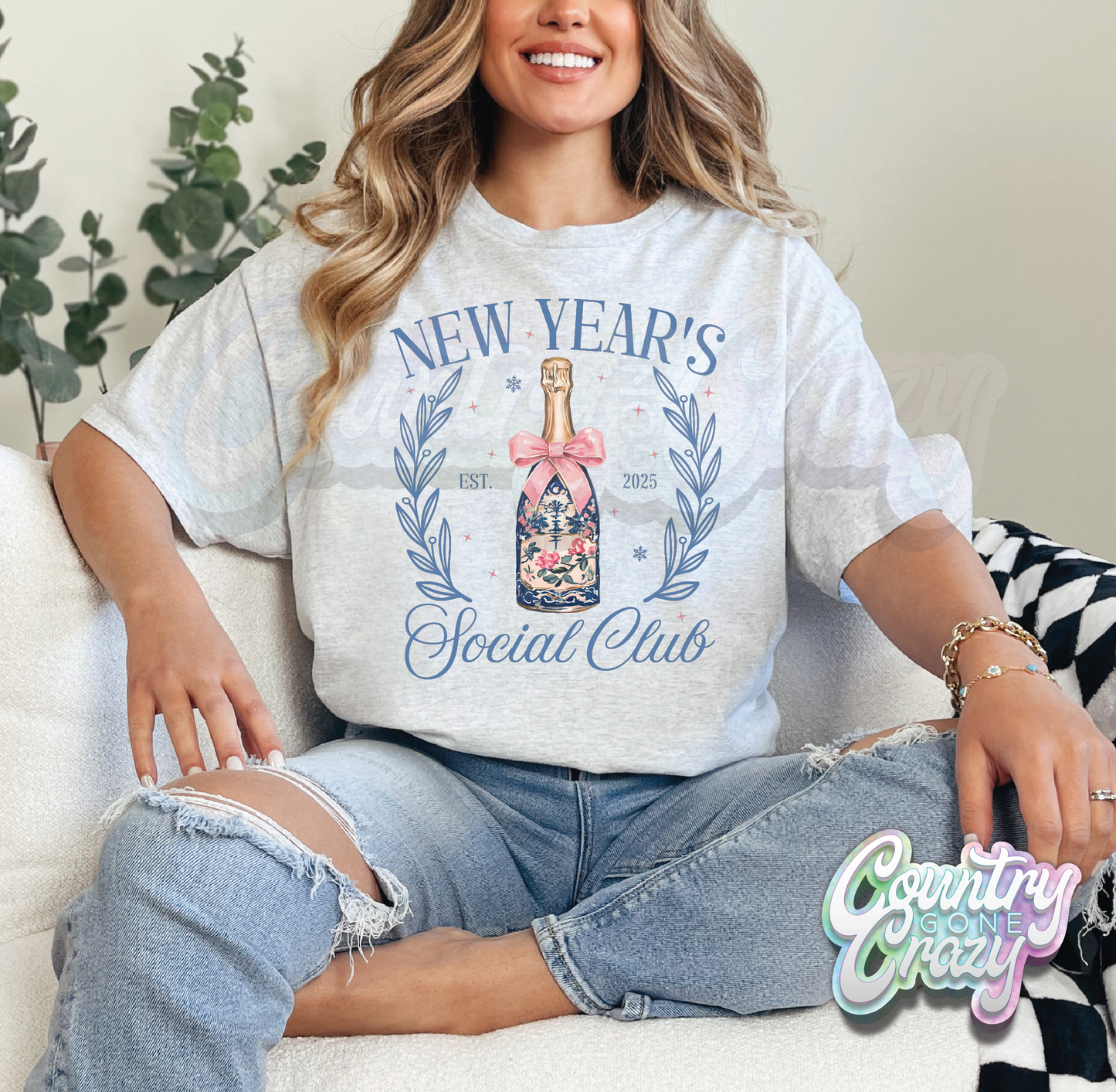 NEW YEARS SOCIAL CLUB - T-SHIRT