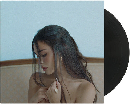 Madison Beer: locket [ Record ]